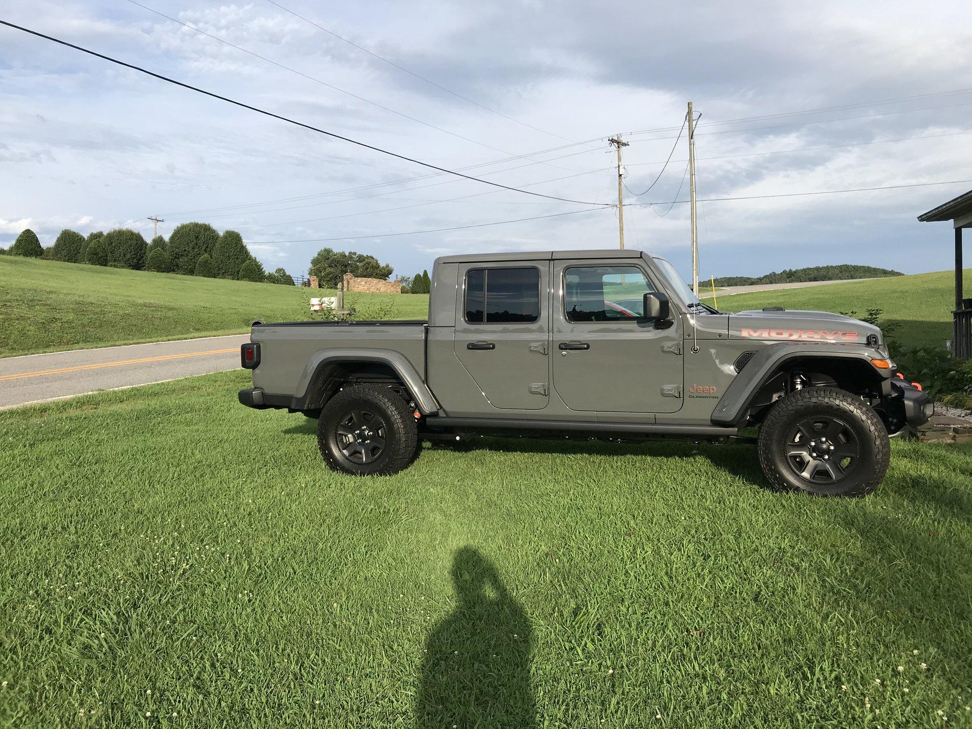 Jeep Gladiator 2020 Gladiator Mojave 2EA79DCF-075C-4A1A-AD49-6FDD26CDA9D5