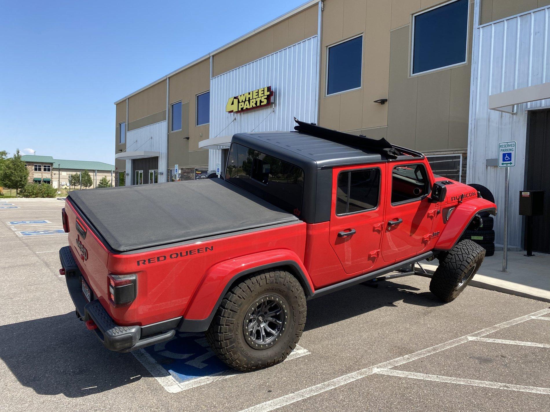 Jeep Gladiator Metalcloak lift FCA93712-5186-4C5F-A999-488C4E8526D9