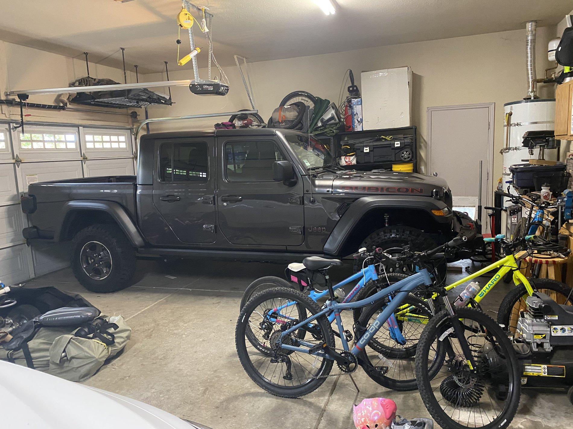 Jeep Gladiator Photo challenge.. Show me your Gladiator in your garage. 09C58D98-75D6-4E7E-BA0E-6A34A7847672