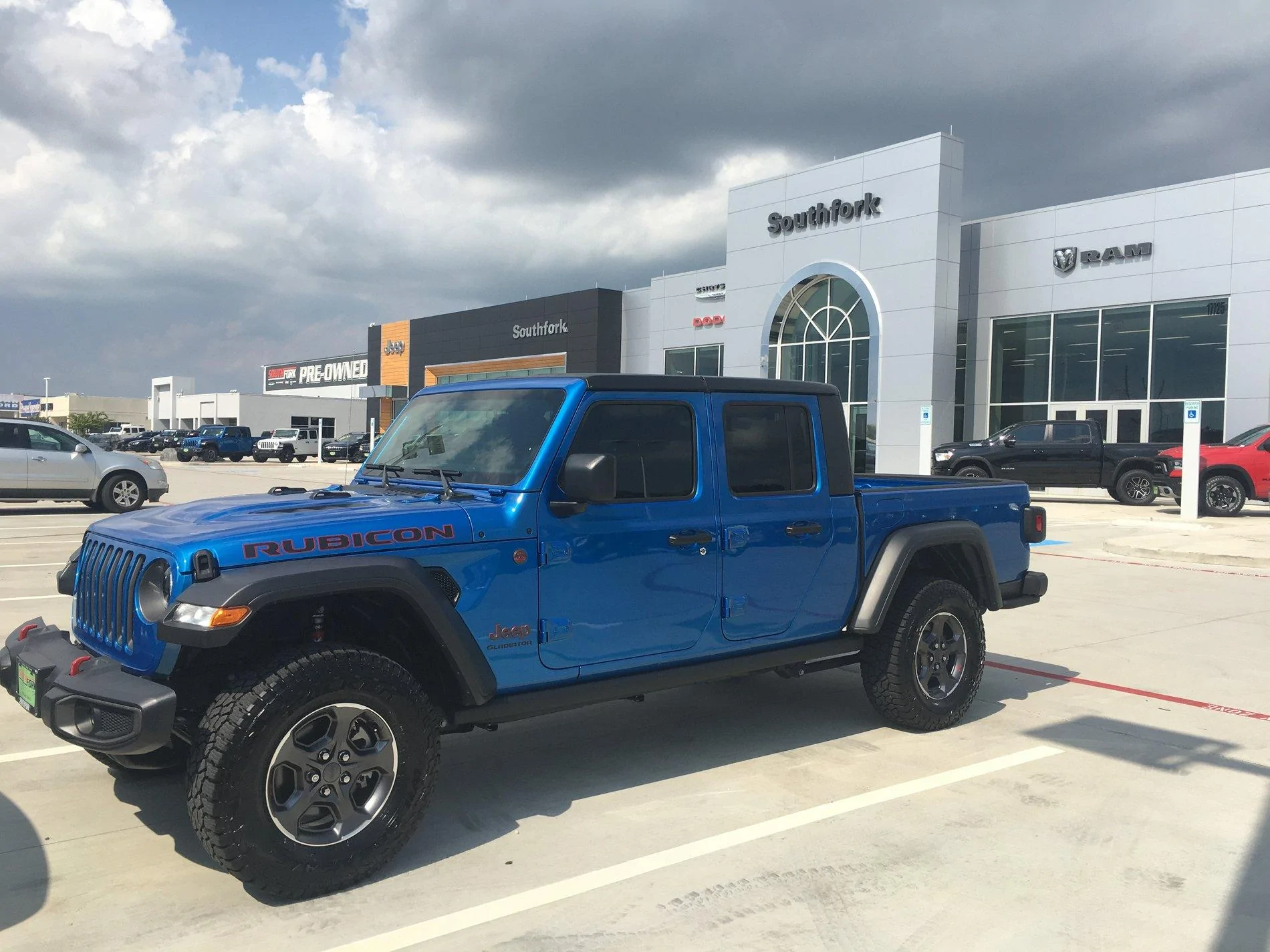 Jeep Gladiator Took Delivery of Your JT? Sign in Here! GladiatorDay1quarter