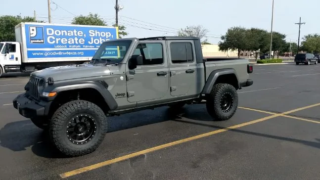 Jeep Gladiator Pequod Sting Gray Build image000008