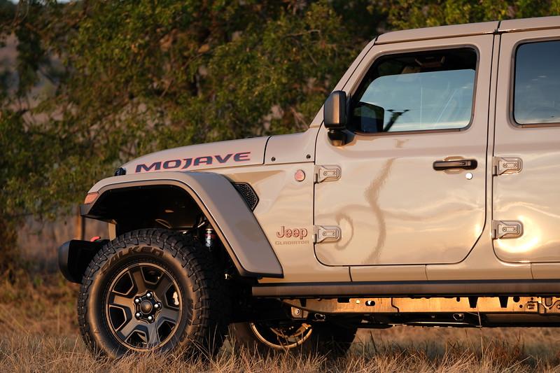 Jeep Gladiator What did you do WITH your Gladiator today? i-G4CtbZb-L
