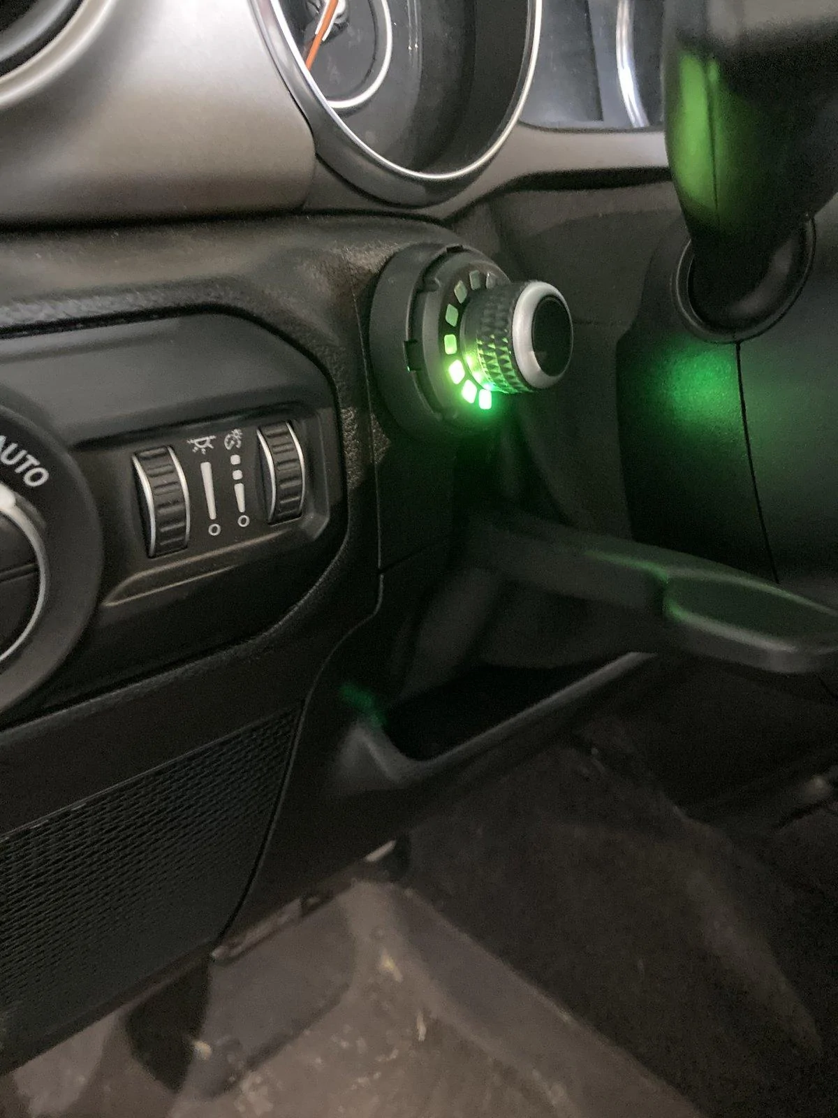 Jeep Gladiator Factory Trailer Brake Controller releases ...EDIT: STILL WAITING 411B2136-DBF7-4F1A-8A6C-7B3830E0FCA7