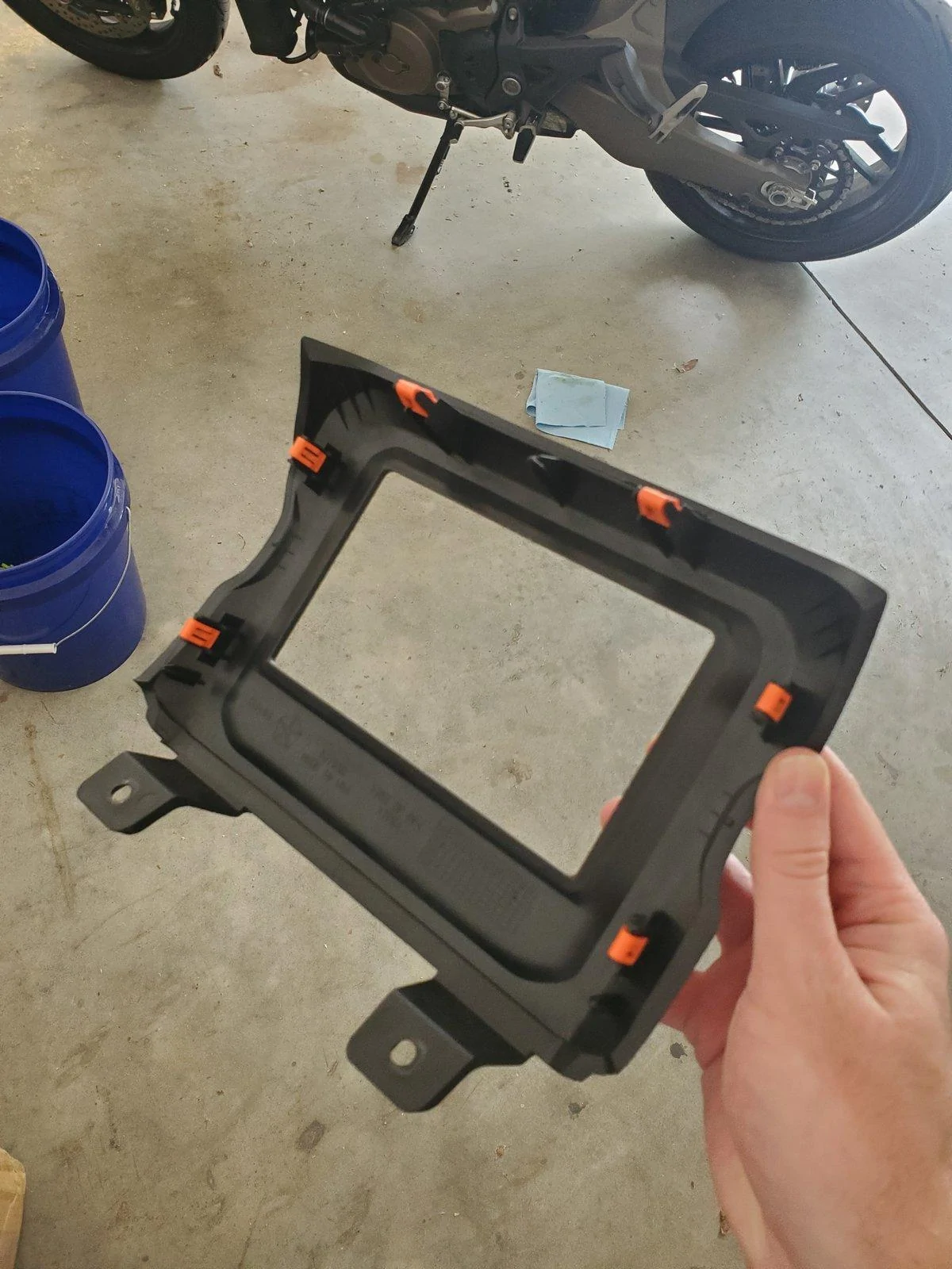 Jeep Gladiator 7" radio with bezel 20200823_124350