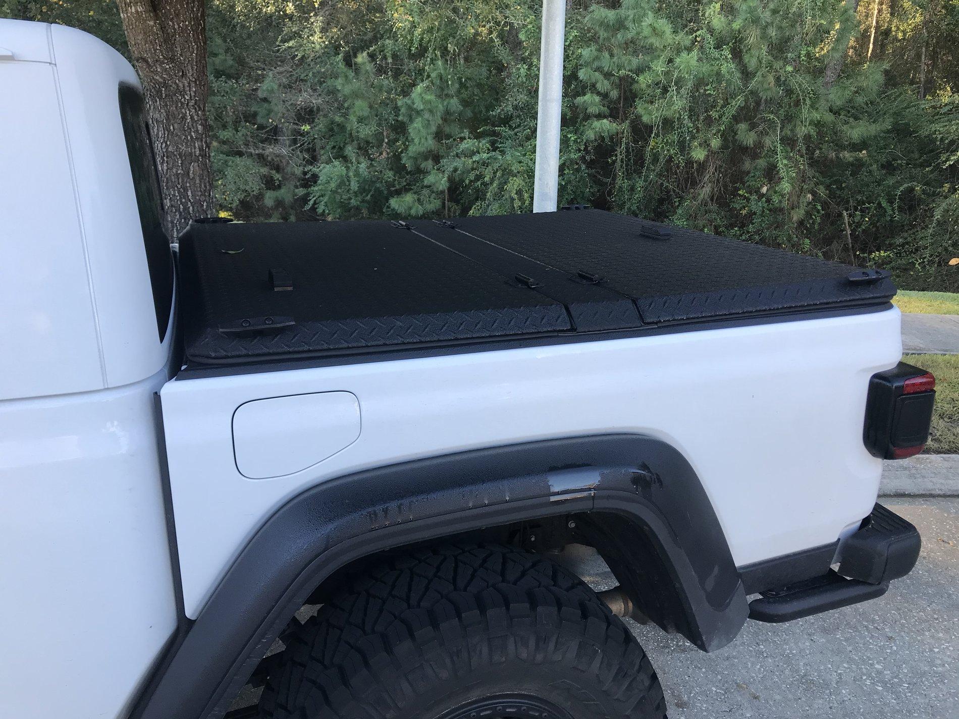 Jeep Gladiator WTS Diamondback SE Tonneau E2755CA9-9A70-4B34-90AF-F531497CB049