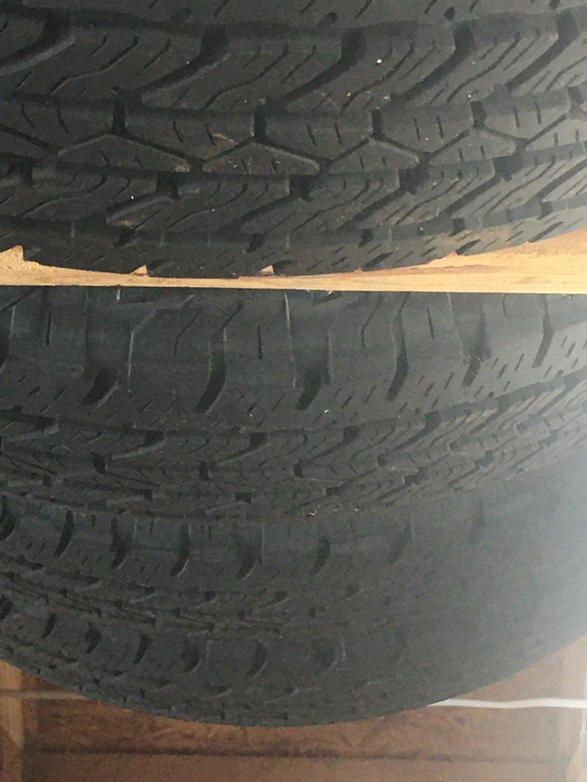 Jeep Gladiator Gone - Sport S Bridgestone Duelers A/T 001712DA-90D5-48C7-8551-BEE4267A55CB