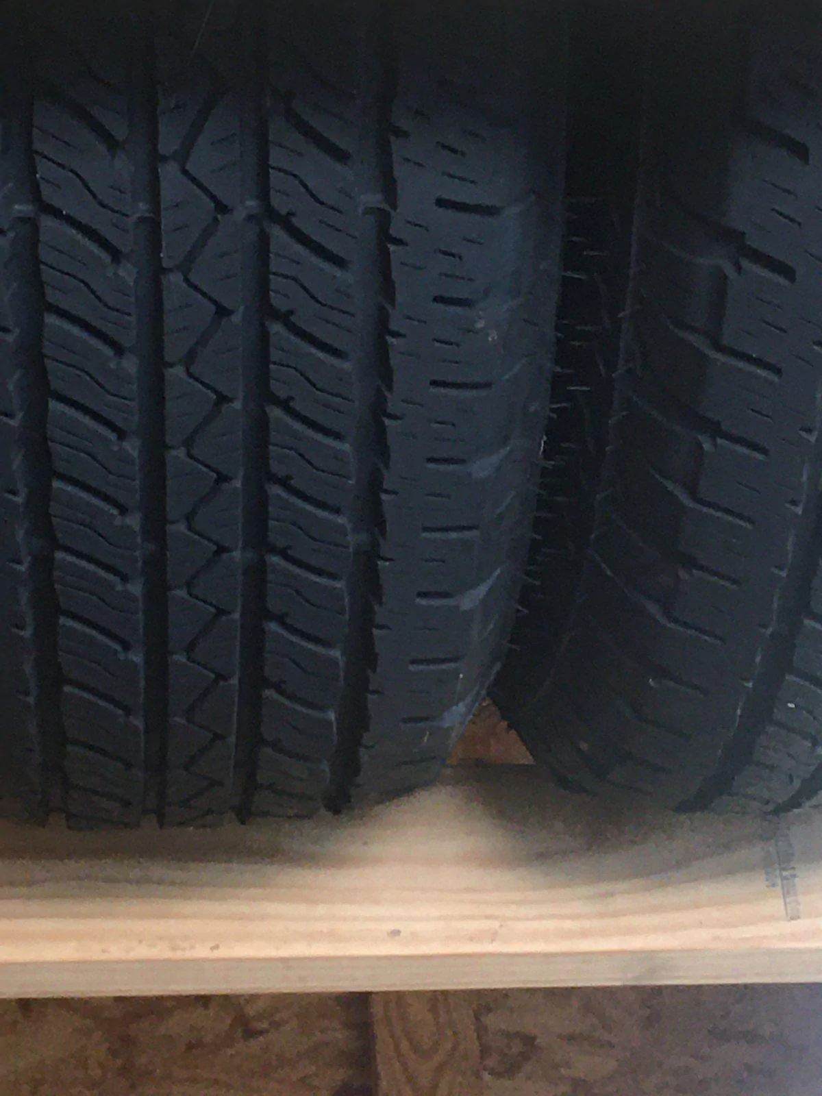 Jeep Gladiator Gone - Sport S Bridgestone Duelers A/T BDE27C24-5D7E-4803-9B97-B97613161AC6