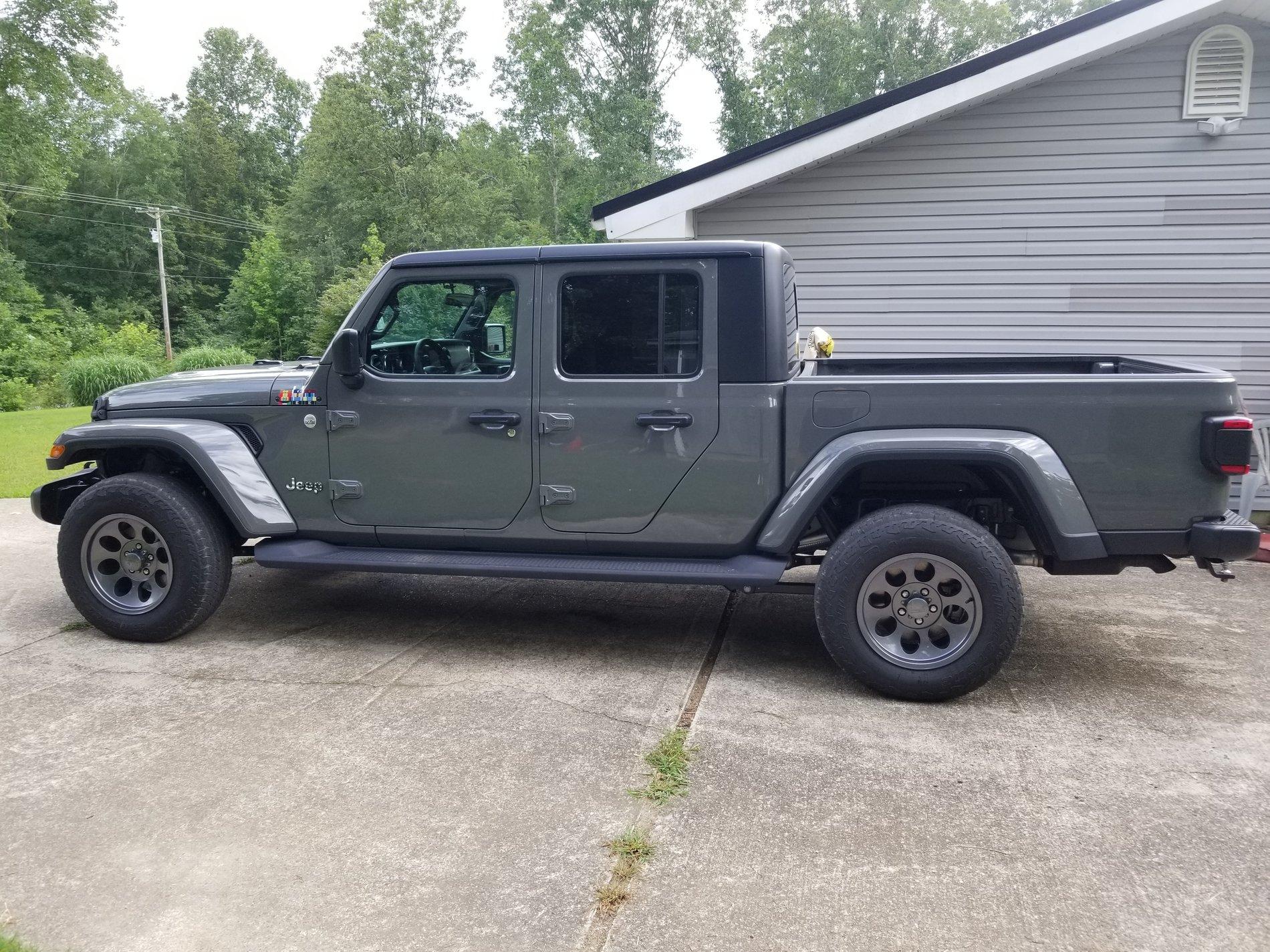 Jeep Gladiator Pequod Sting Gray Build 20200812_175239