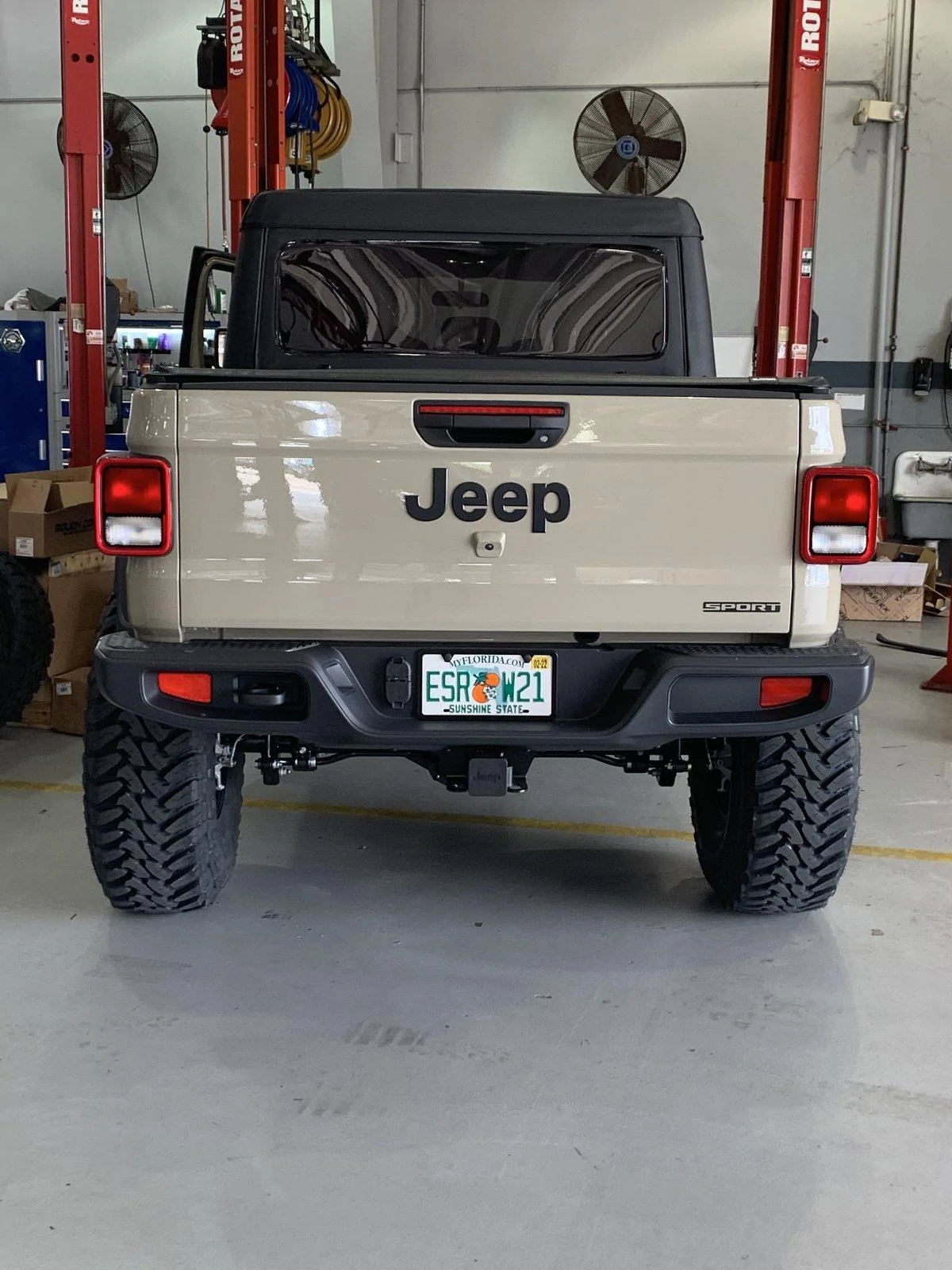 Jeep Gladiator Gobi build 7439F505-BAC0-46D4-BC6D-CB8FC0C3AA00