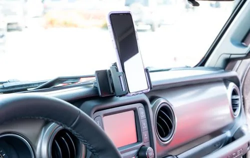 Jeep Gladiator Ram or 67 phone mount jeep2