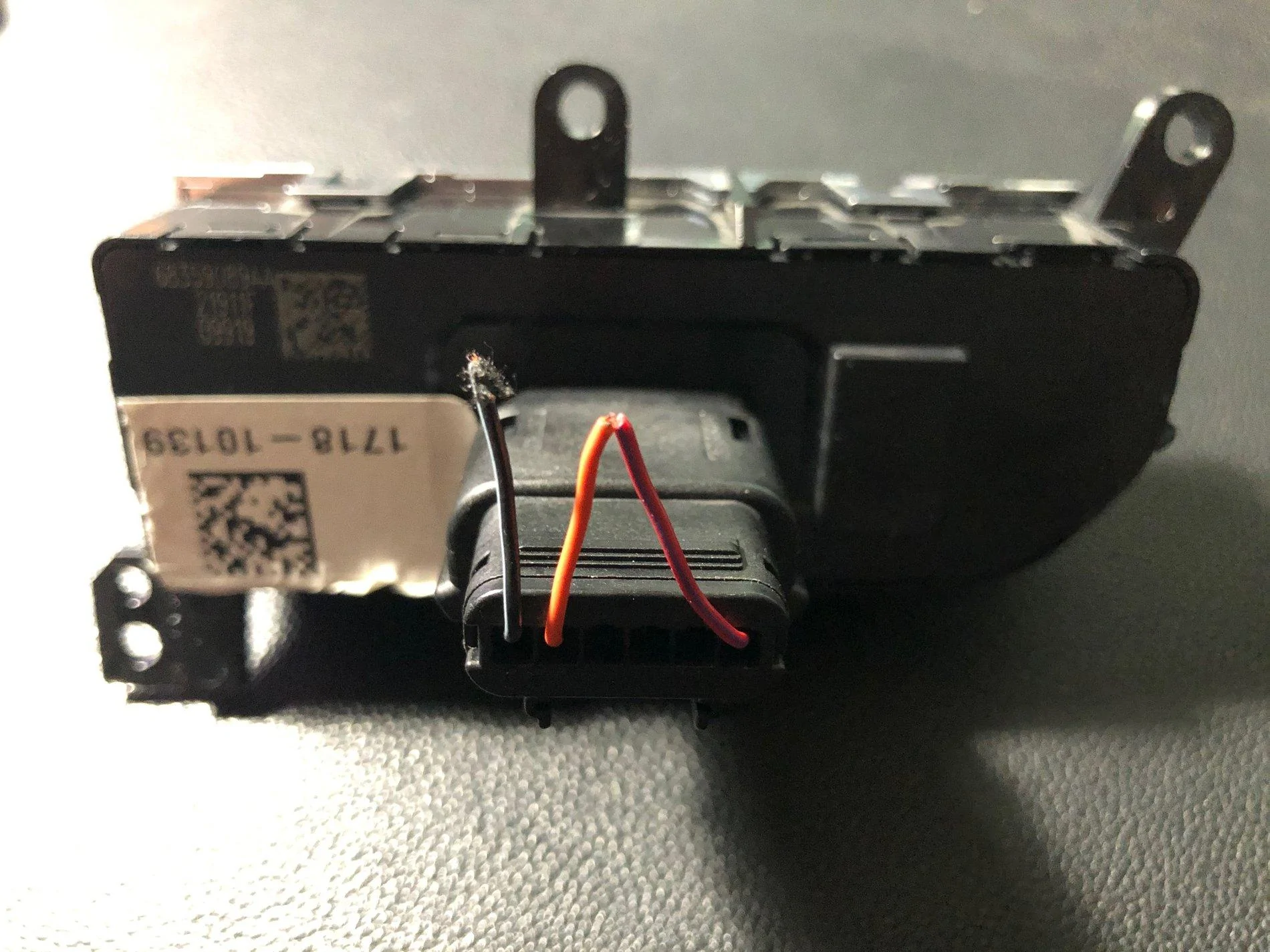 Jeep Gladiator Locker Switch - P/N 68359089AA IMG_6183