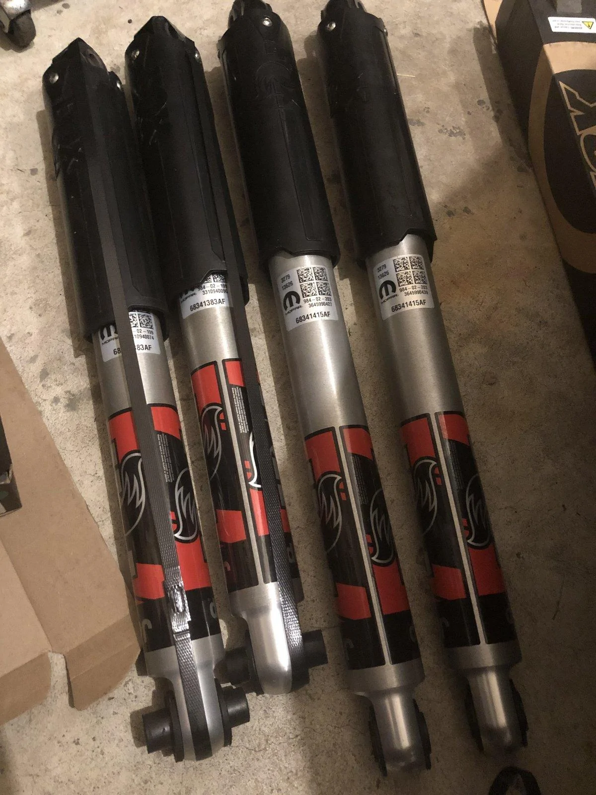 Jeep Gladiator Rubicon Fox Shocks IMG_0618