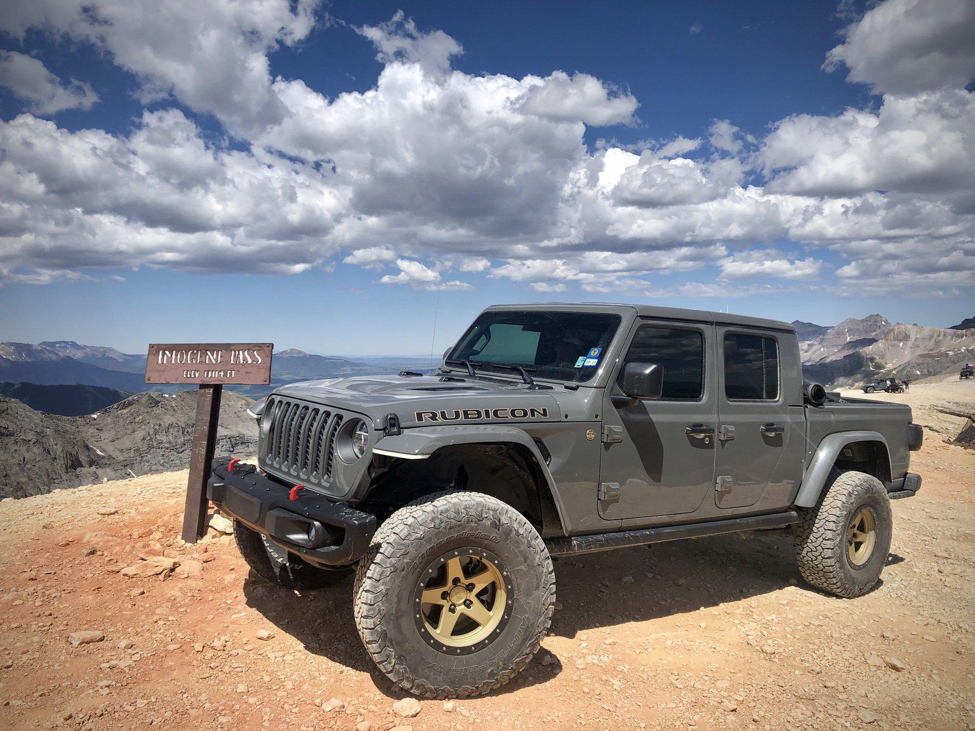 Jeep Gladiator Sting Grey Wheel Color 3060DF9D-2DA2-4CE7-99E9-4CF21C908695_1_201_a