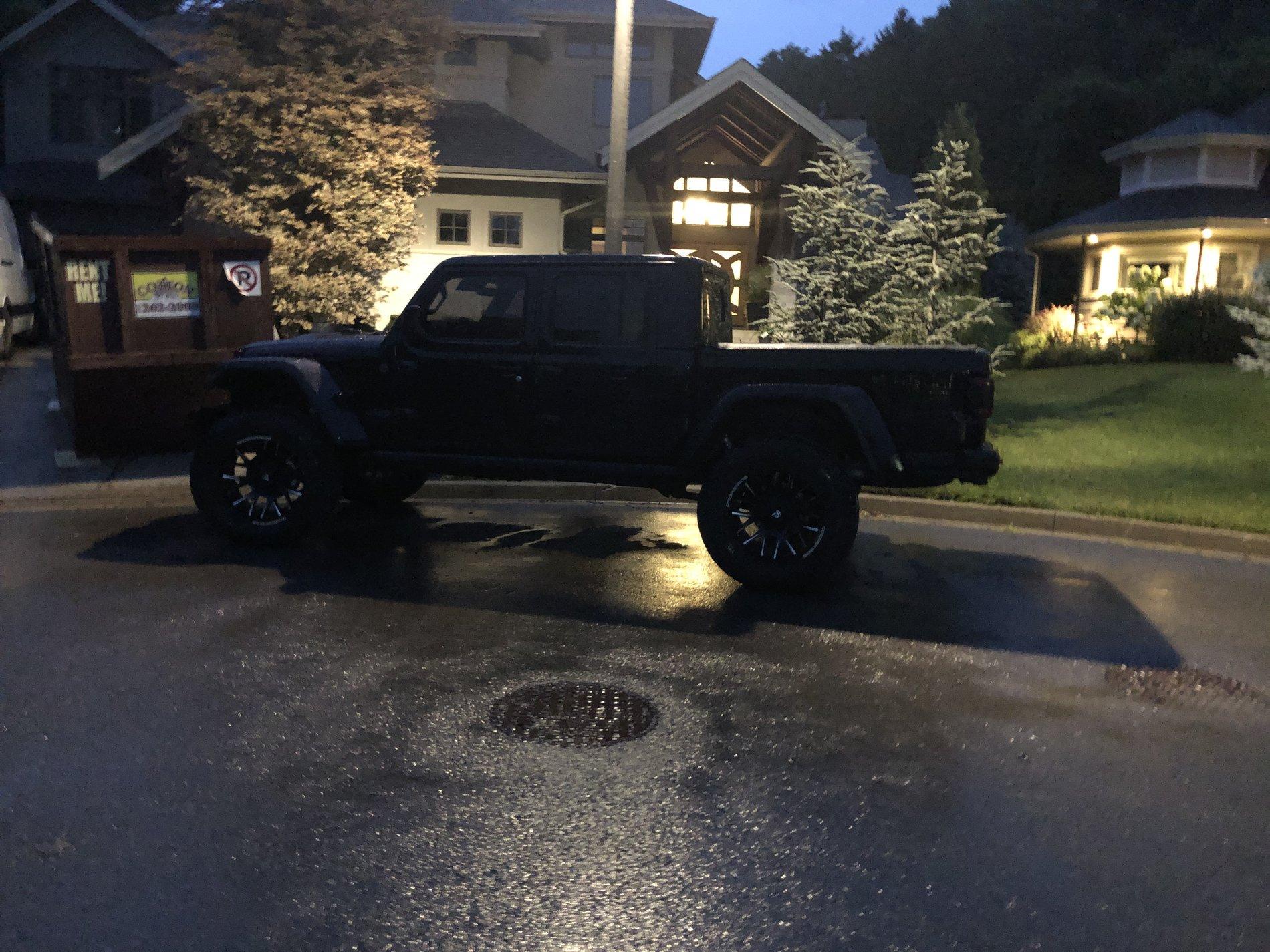 Jeep Gladiator Rubicon suspension on a sport worth it ? B8CE64EB-1F52-472D-A4D0-73796A8DFC28