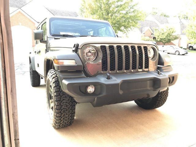 Jeep Gladiator 265/70/R17 BFG KO2 on Sport base o5JZuXkl