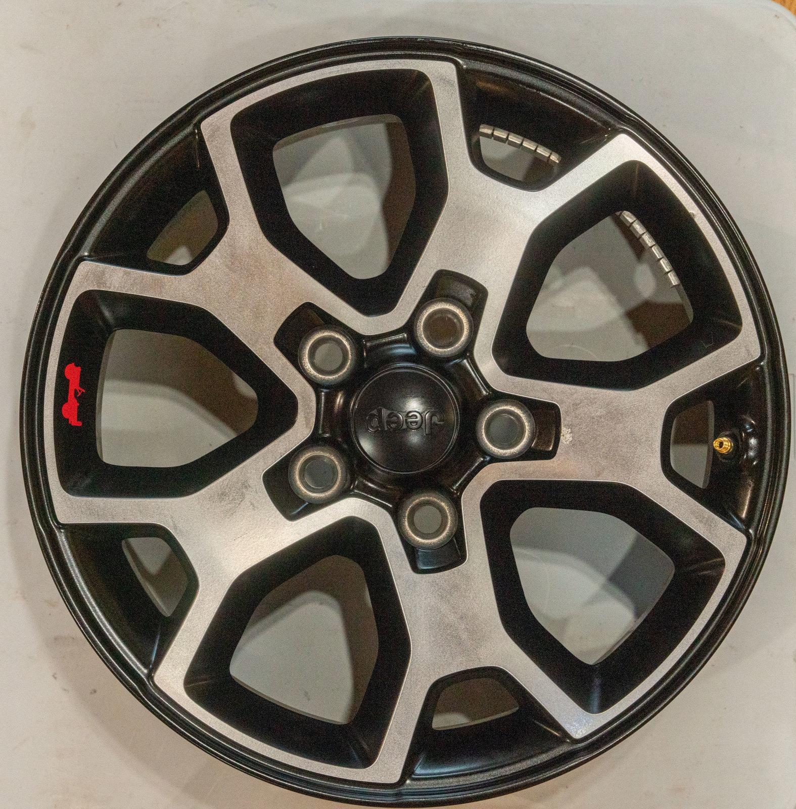 Jeep Gladiator JL Rubicon Wheel set of 5 _DSC0672
