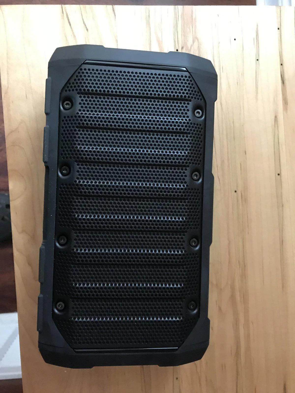 Jeep Gladiator Jeep Bluetooth speaker BA67CD3D-7027-4F37-B769-277640C06873