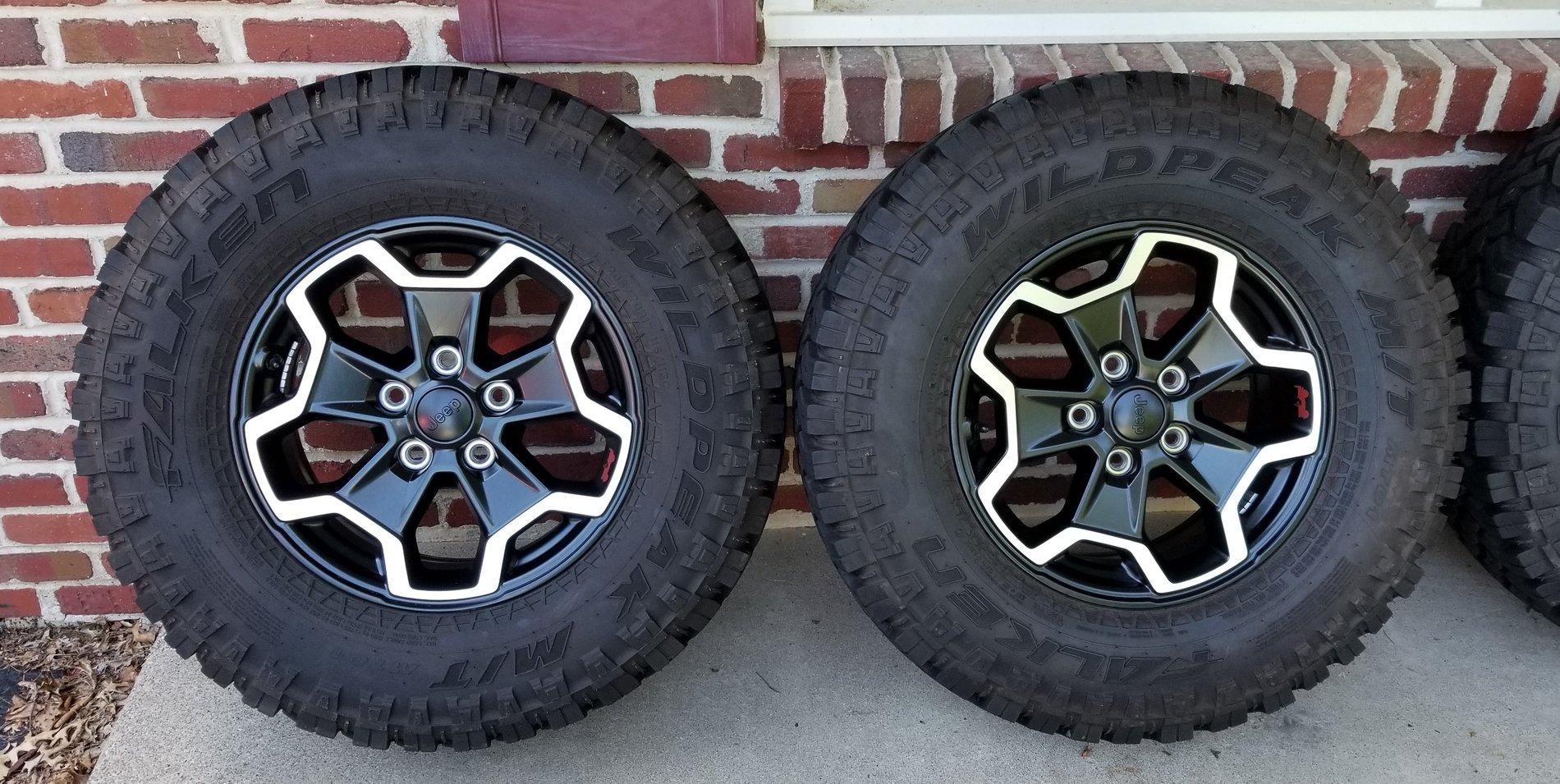 Jeep Gladiator FS: Four Rubicon Wheels and Falken MT's + Spare 20200822_143808