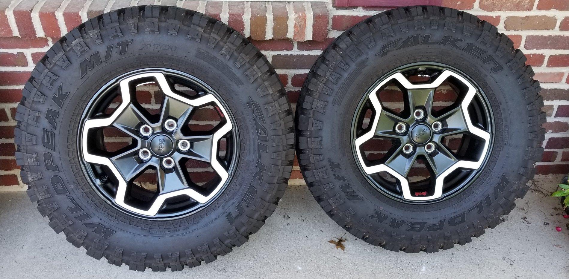Jeep Gladiator FS: Four Rubicon Wheels and Falken MT's + Spare 20200822_143838