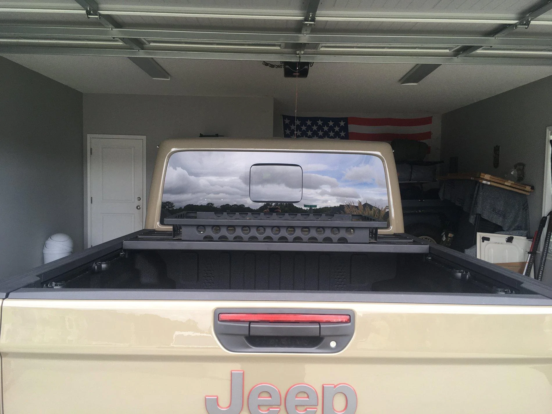Jeep Gladiator Artec Cargo Rails with Mopar Cargo Management System 878FDC9E-9B7C-47D9-8BD8-CD15B1A13A7D