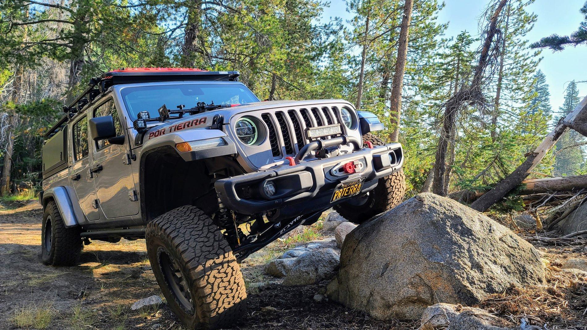 Jeep Gladiator New Clayton 2.5" Kit! 20200829_091310~2