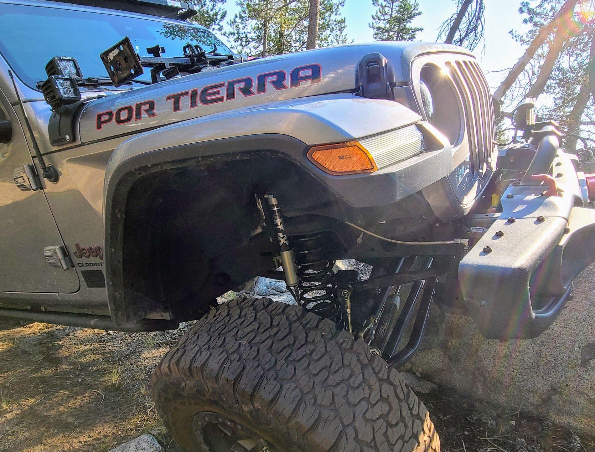 Jeep Gladiator New Clayton 2.5" Kit! 20200829_091229~2