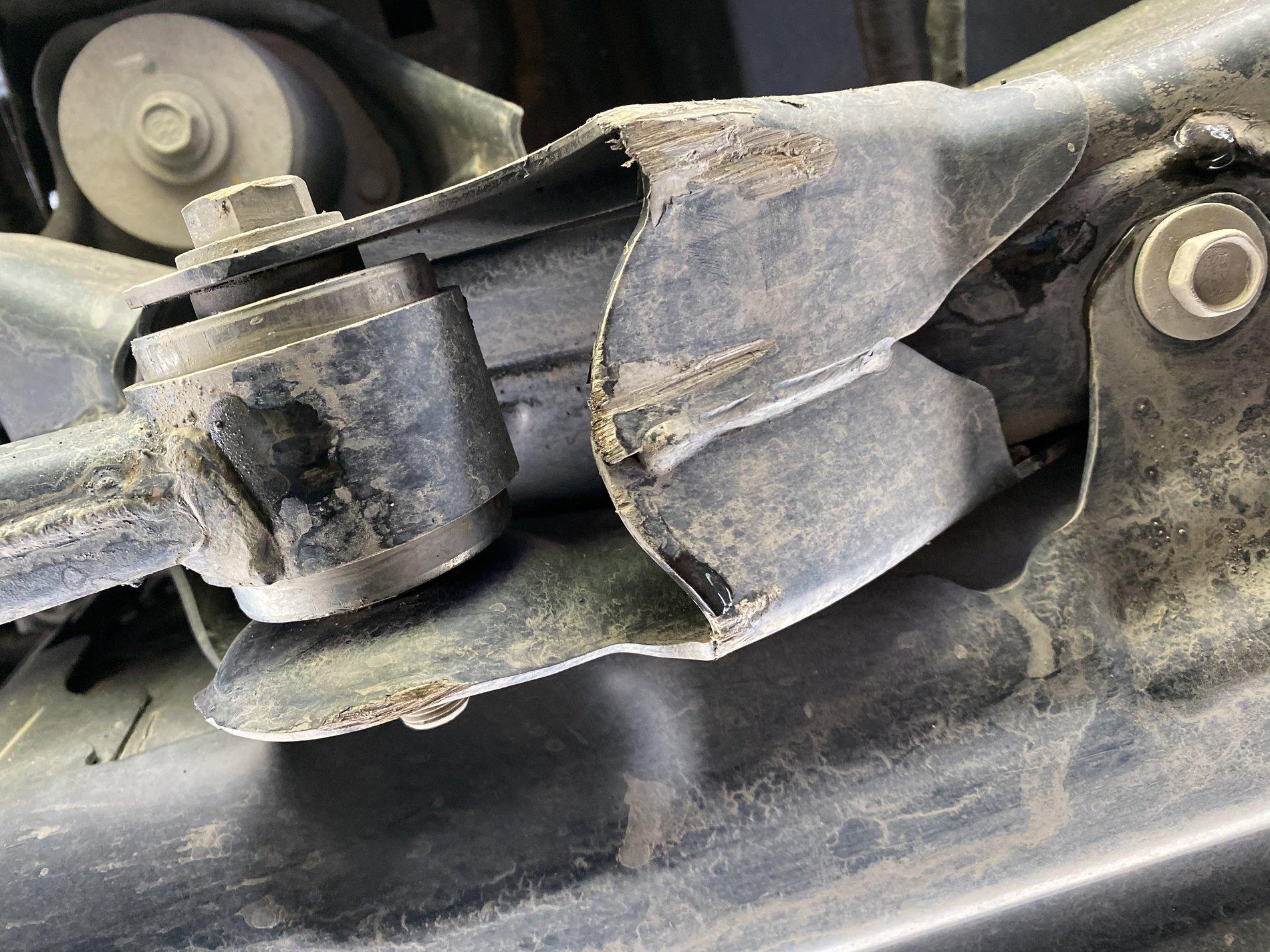 Jeep Gladiator Trail damage... Issue or non-issue? 3703D9EF-750F-43D5-9AA2-847D38C582BD