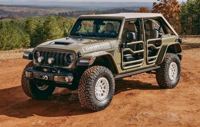JEEP COMMANDO 392 LIMITED EDITION by Fox Factory Vehicles debuts for Veterans Day! 🪖 🫡