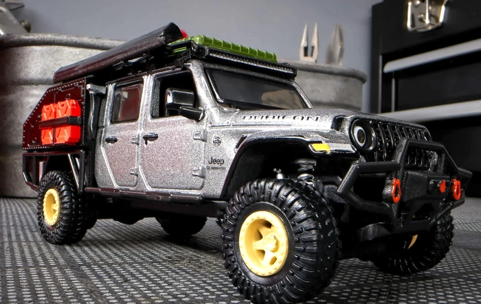 Hot Wheels Elite 64 Mod Shop ’24 Jeep Gladiator (1:64 scale diecast model)