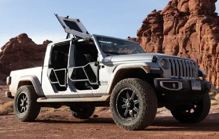 EZ4X4 FlipTop for Jeep Gladiator now available