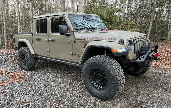 TheTrailGeek - Gator Green Jeep Gladiator Rubicon Build