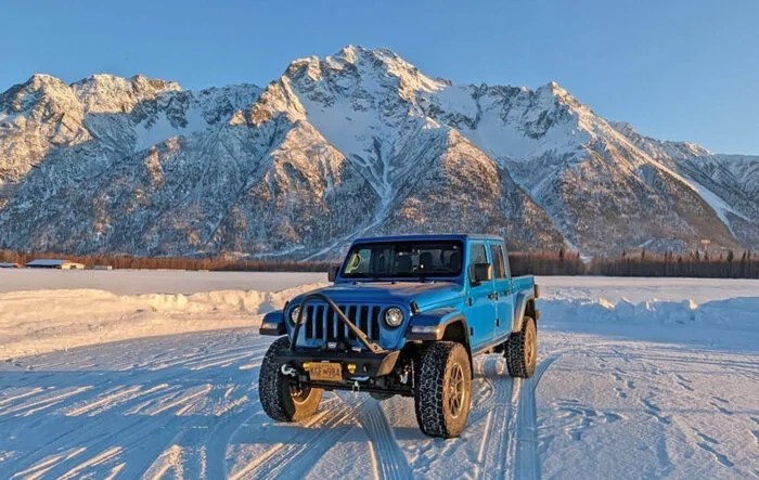 Alaska Daily Drivers: Hydro Blue 80A and Bright White JTR