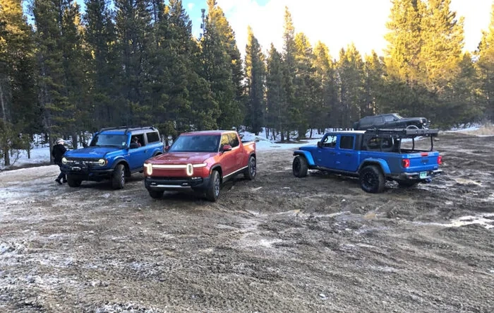 Yankee Hill Colorado with a Gladiator, a Rivian and a Bronco… Damage