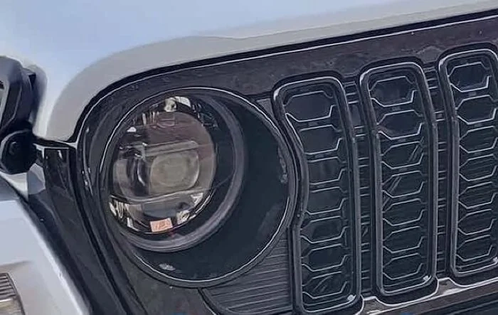 2024 Jeep Gladiator Refresh Caught in the Wild