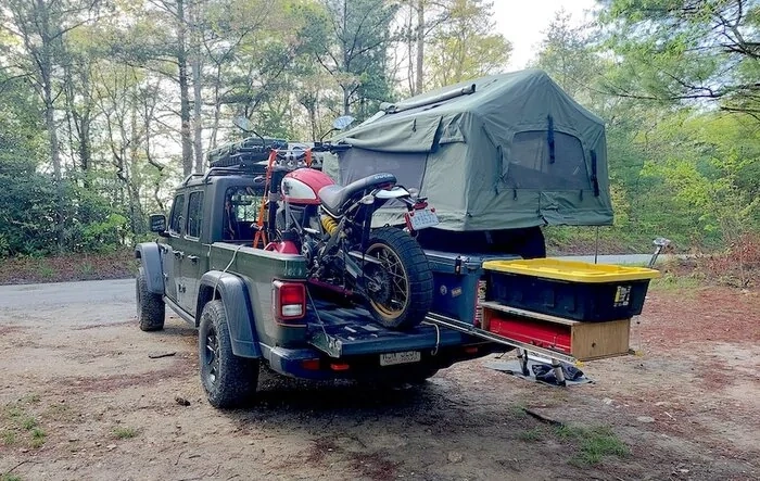 22 Mojave overlanding build with RTT and Motorcycle