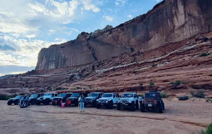Red Rock 4-Wheelers Trail of the Month July 2024 — The Moonlight Run @ Monitor & Merrimac Buttes