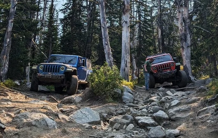 4 Gladiators on 37's take on Montana's "hardest trail" - McKelvey Lake
