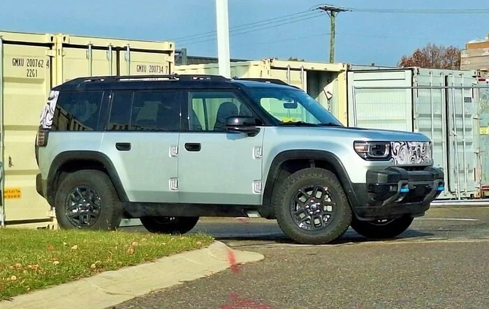 Spied: 2025 Jeep Recon EV