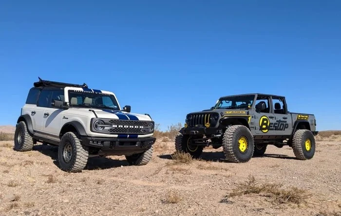 Underground Graphics Gladiator does SEMA with Bestop!
