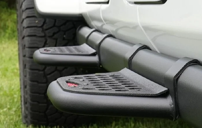 New Product: IAG EZ-Step Add-On Side Steps for JT Gladiator with OE Rock Rails