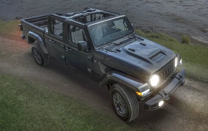 Jeep Gladiator Dark Sky Announced