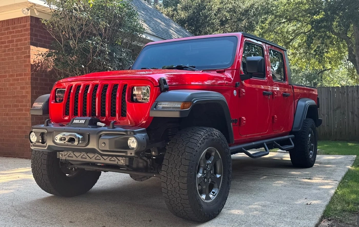 YJ Gladiator