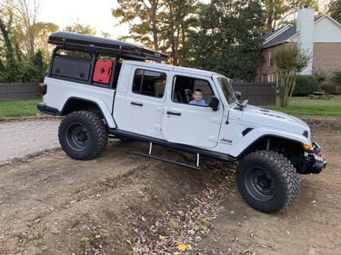 Jeep Gladiator What did you do WITH your Gladiator today? A24700F1-3EC1-429A-BB13-5D4777845584