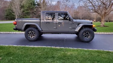 2021 Jeep Gladiator Sport S EcoDiesel