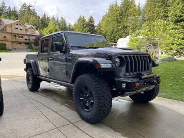 Jeep Gladiator MOJAVE Edition Gladiator JT Club 7199AC8F-7B76-4AF4-AED6-BA4CAEB8DDAD