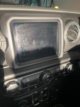 Jeep Gladiator Issue with 8.4 screen and Jeep Cares...or doesn't. 1E13323F-73FB-4E51-A153-69BA945C0E99