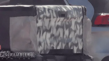 Jeep Gladiator Spied: JT Jeep Gladiator Pickup tailgate comes into better view 54900453-0694-45DF-A005-D7E0F255B8A9