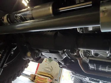 Jeep Gladiator Harold's Sting Gray JTR Build tierod4