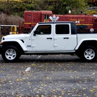 MMMYJeepGladiator
