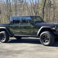 Loves Em Topless
